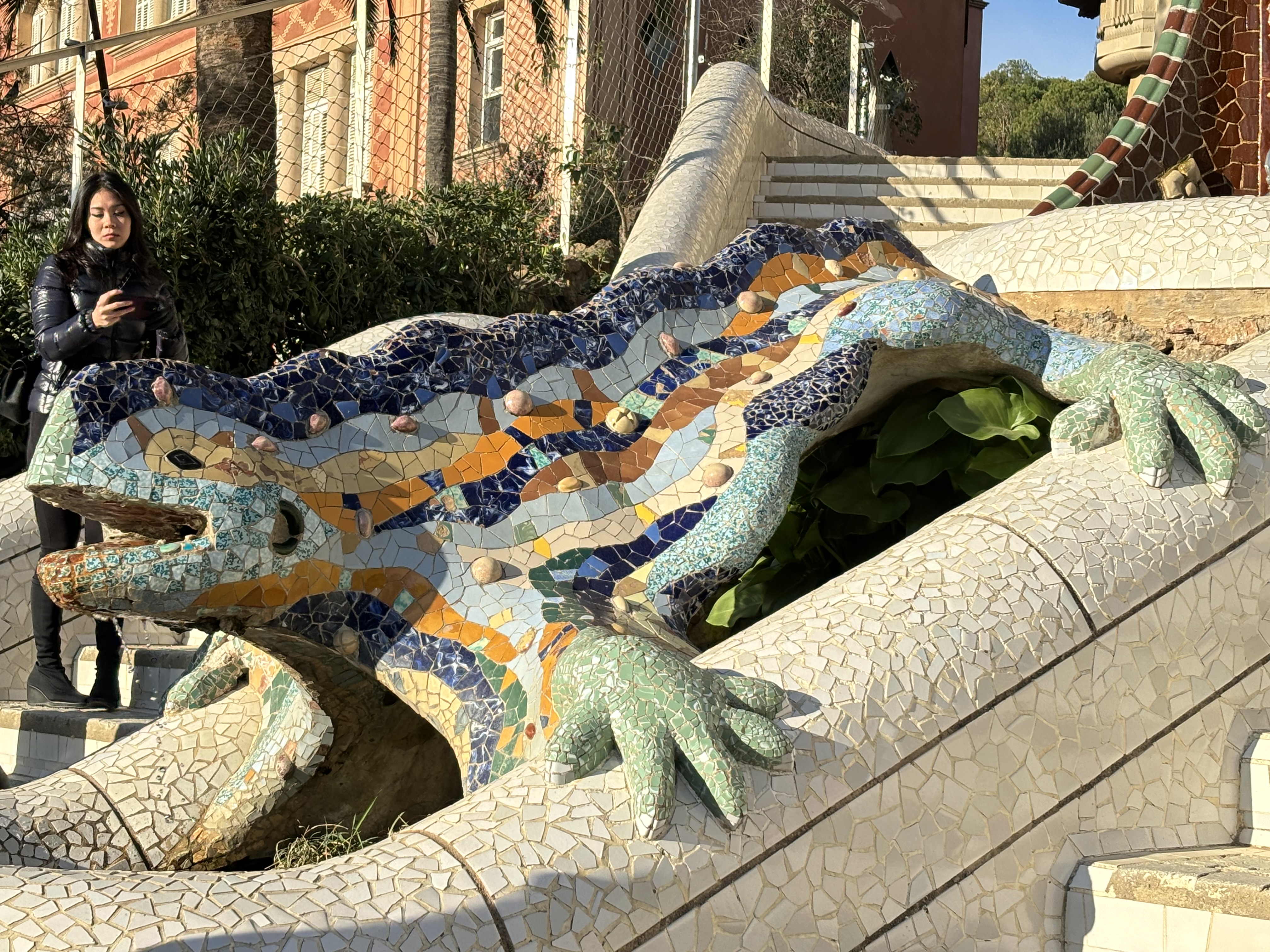 The famous lizard in Park Güell.
