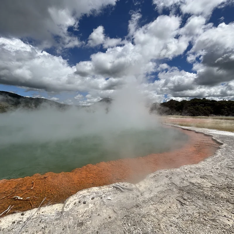 Wai-O-Tapu, Champagne Pool, Picture 1.