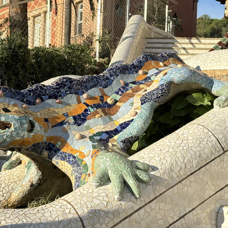 The famous lizard in Park Güell.