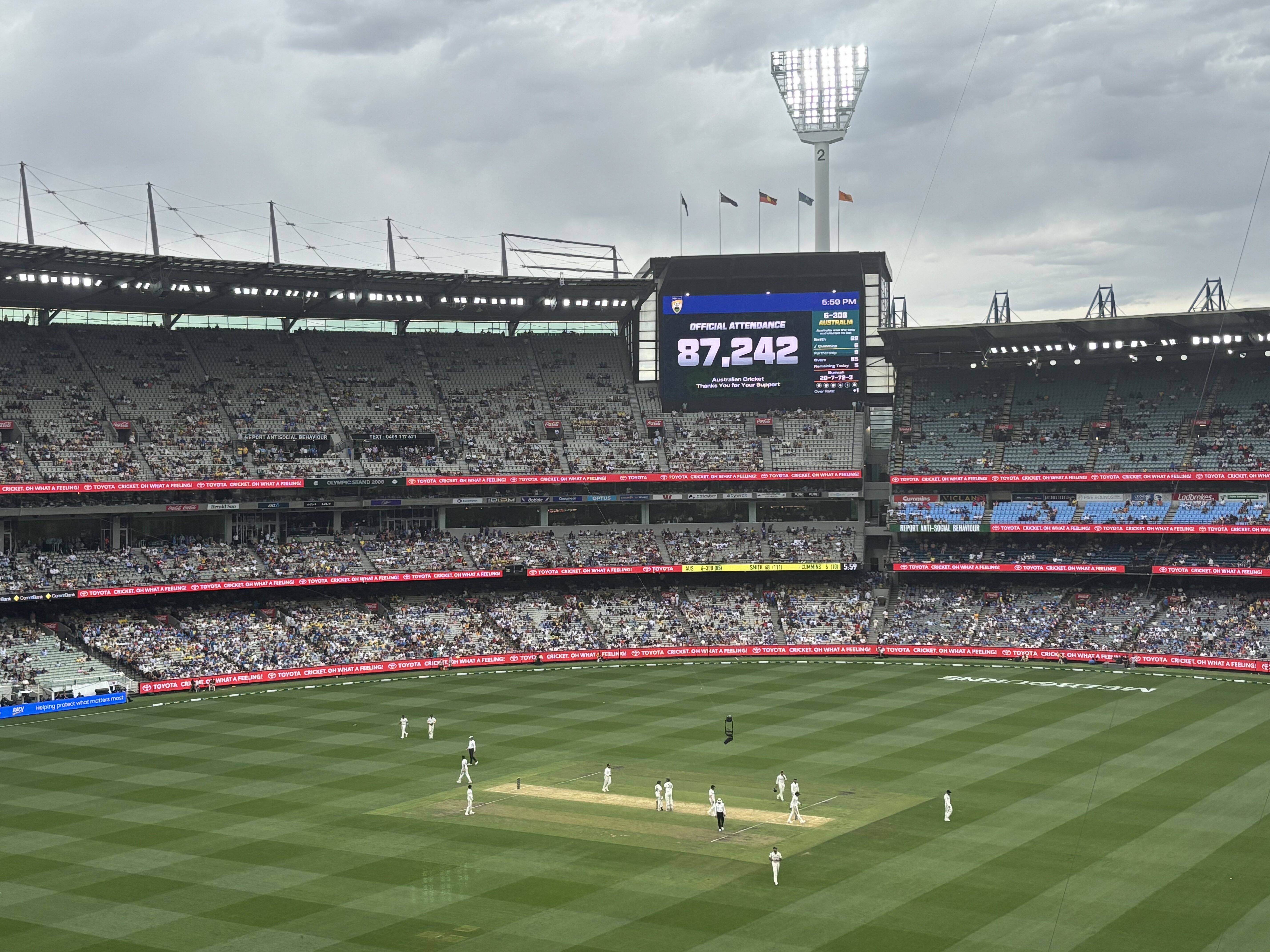 MCG, Picture 4.