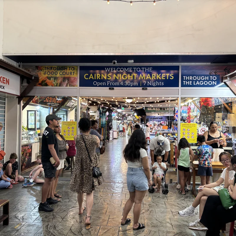 Night Market in Cairns, Picture 1.