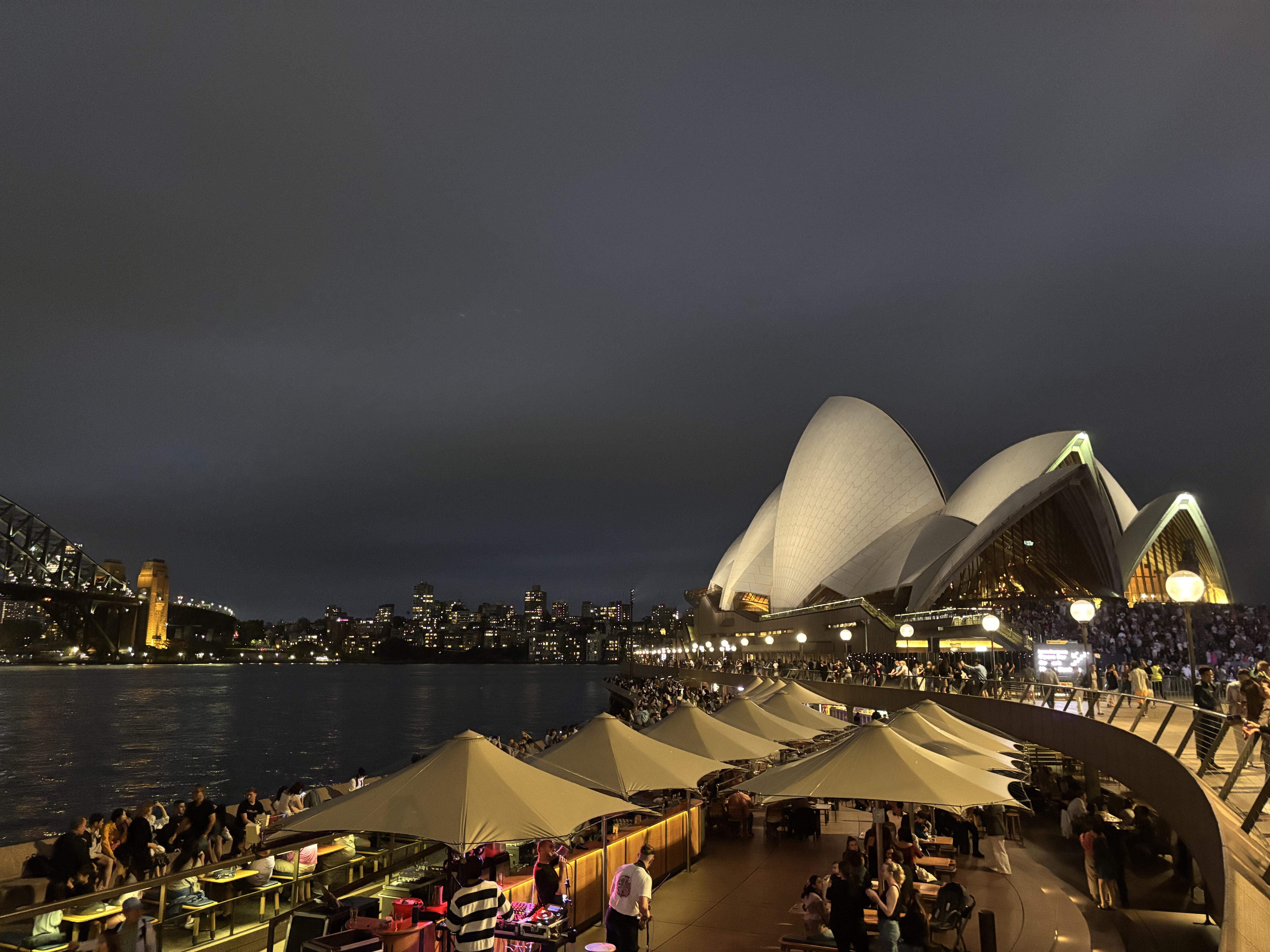 A night-time view of the Sydney Opera House, Picture 1.