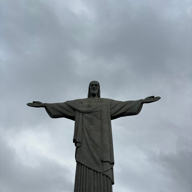 A view of Christ the Reedemer 6.