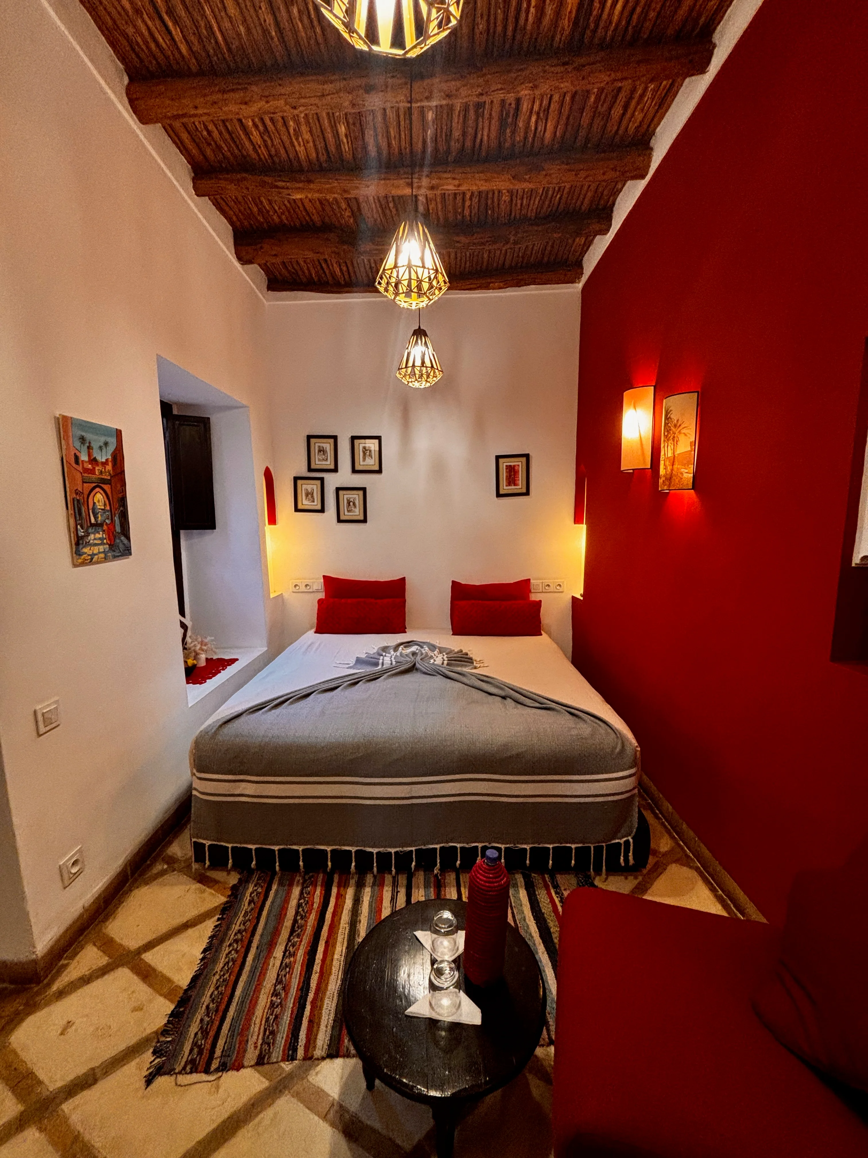 A view of the Riad room.